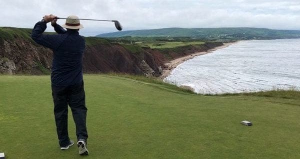 A seagoing golfer’s dream A seagoing golfer’s dream