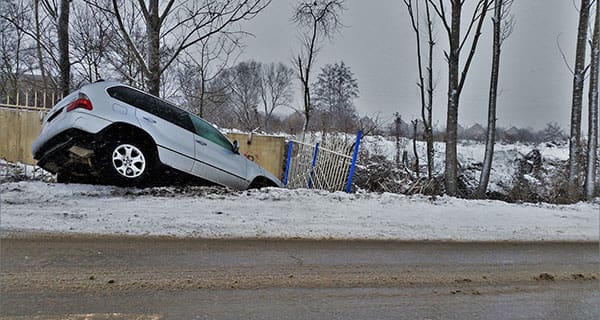Ontarians pay too much for auto insurance